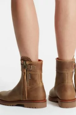 Penelope Chilvers Kurze Lederstiefel Mit Quastendetail -Winterschuhe Verkaufs-Shop M96309s3