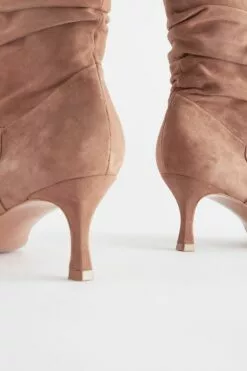 Next Signature Mittelhohe Lederstiefel Mit Kitten-Heel-Absatz -Winterschuhe Verkaufs-Shop T86332s6